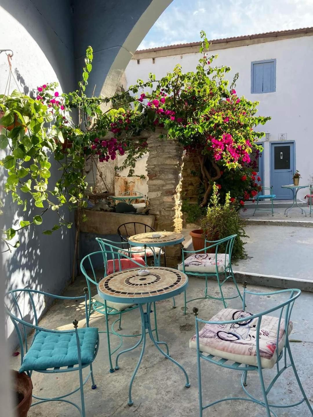 Teacher'S House Maroni Exterior foto